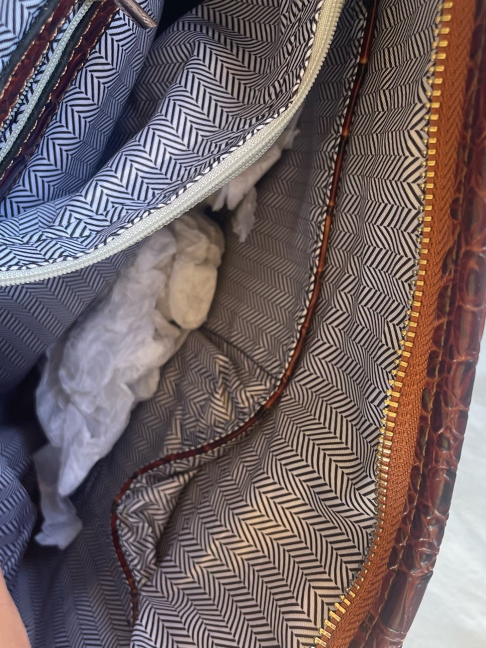 Brahmin Brown Croc Embossed Leather Tote Bag - Picture 4 of 7